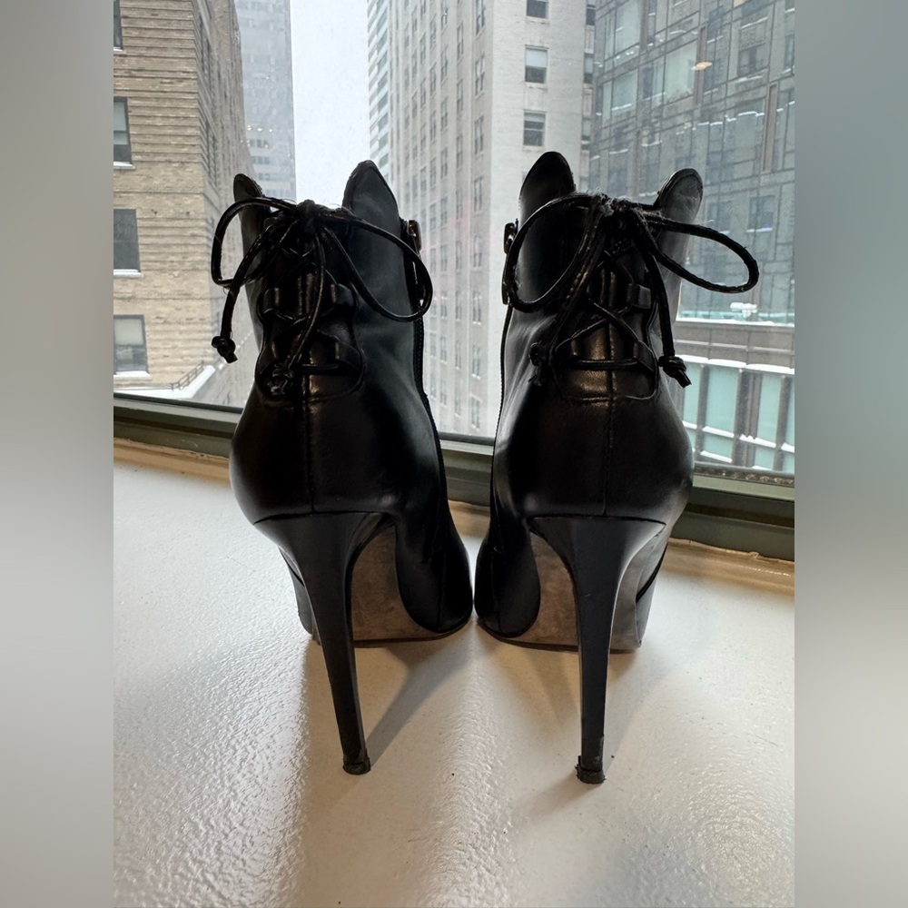 French Connection Black Leather Ankle Booties – Size 7 - Picture 3 of 9